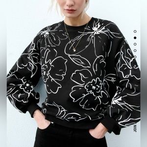 Women’s Black Heavyweight Crewneck